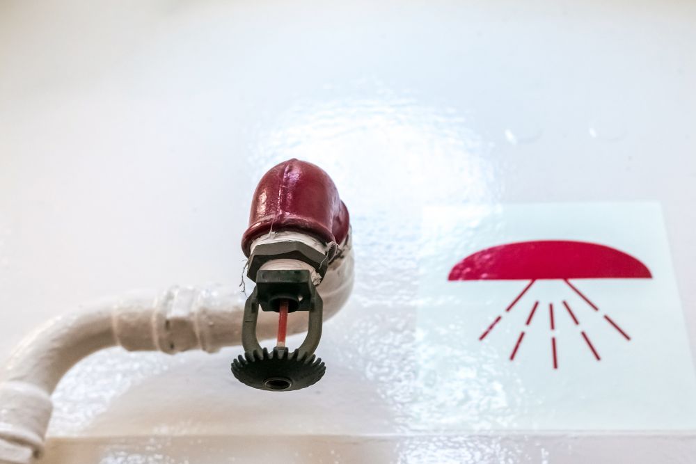 ספרינקלרים סמויים או עיליים (1)