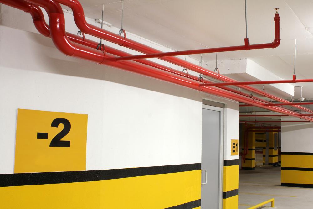 מערכת כיבוי אש בחניון